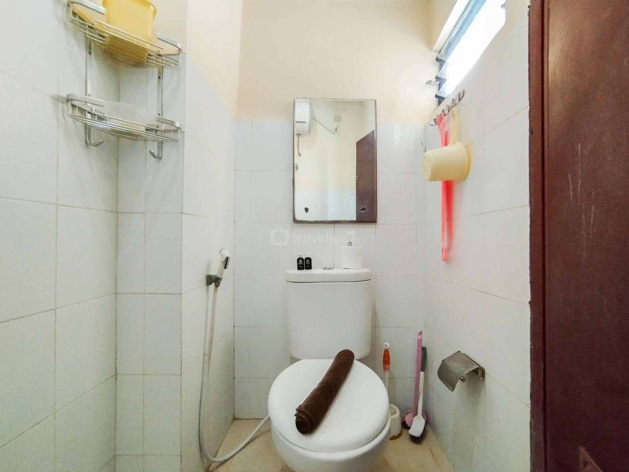 Spacious 2br At Gateway Ahmad Yani Cicadas By Travelio * Bandung